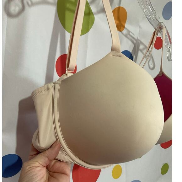 VS Pink Bra Beige 38DD Underwire - Picture 2 of 12